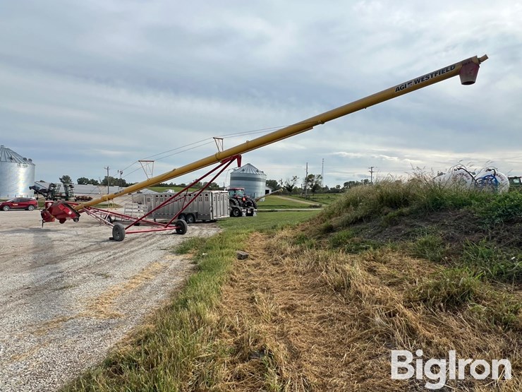 2020-westfield-mkx-10-73-low-profile-swing-hopper-auger-image-7