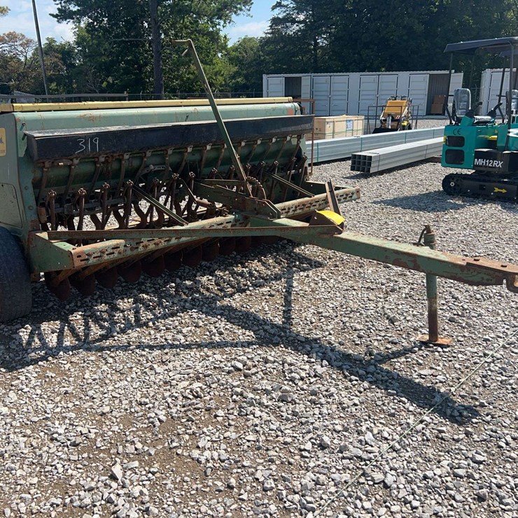 JOHN DEERE 8200