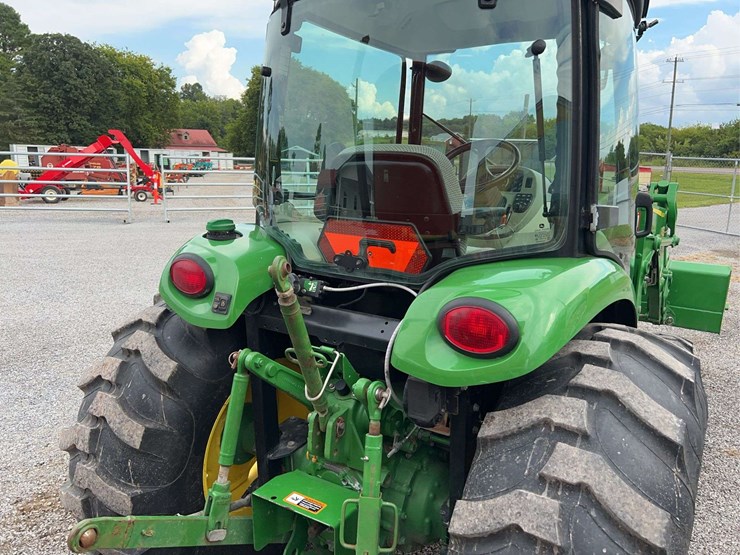 john-deere-4044r-image-42