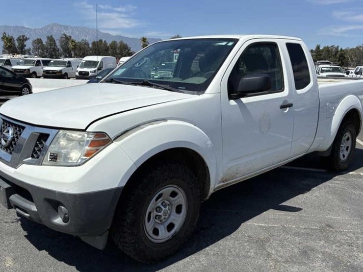 2017-nissan-frontier-image-1