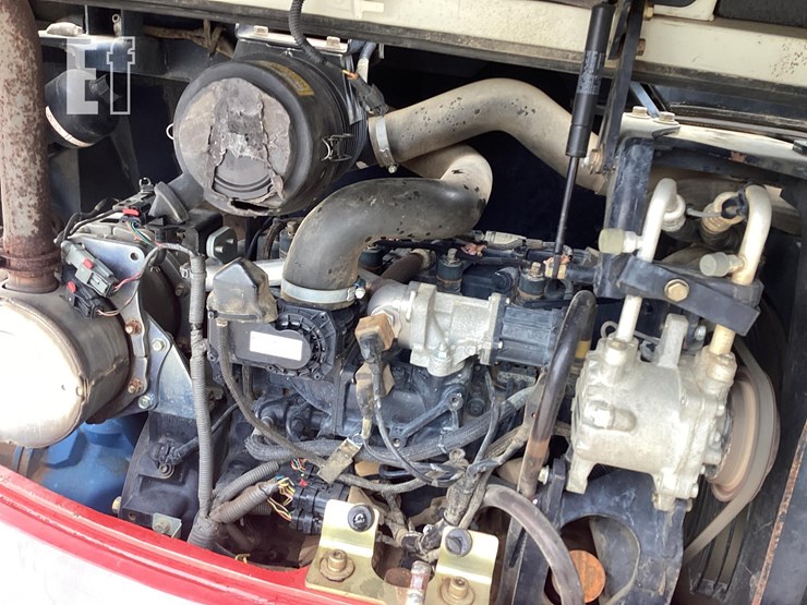 2018-takeuchi-tb240-image-14