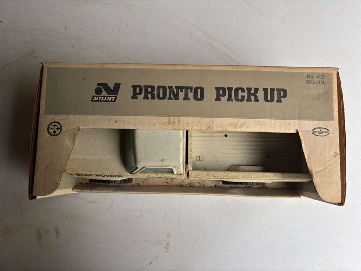 (2)-vermeer-truck-and-napa-pedal-car-toy-nib-image-6