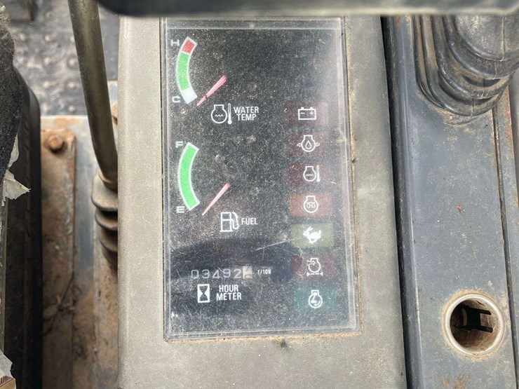 takeuchi-tb138fr-image-29