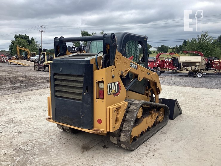 2021-caterpillar-259d3-image-4
