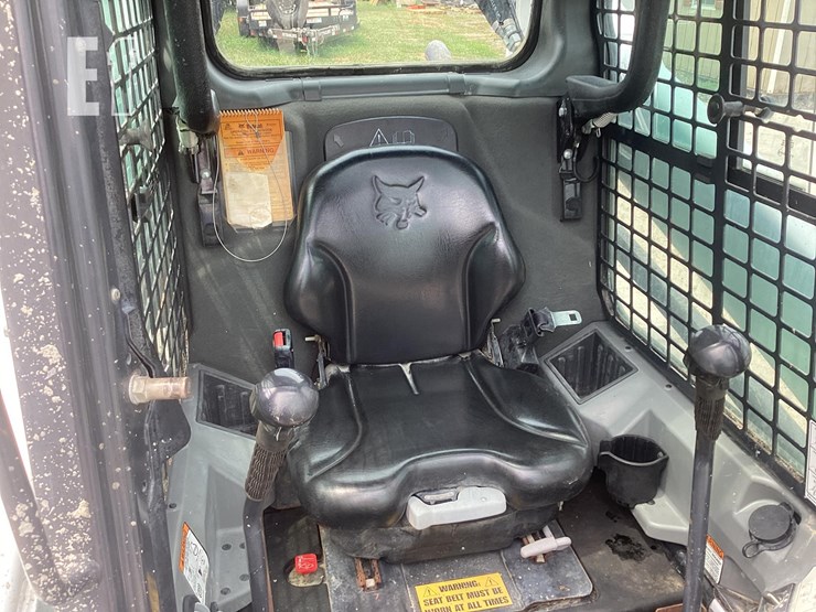 2019-bobcat-t595-image-15
