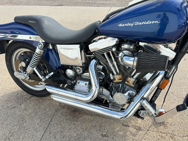 1997-harley-davidson-dyna-wide-glude-motorcycle,-was-in-a-wreck,-no-key,-impounded-vehicle-,-82-cubic-inch.-engine,-40,334-miles--**-title-fees-to-apply-image-3