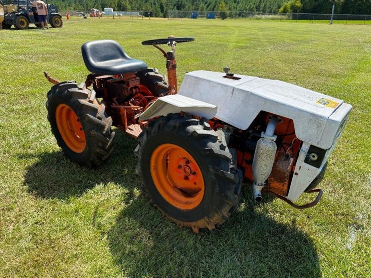 pasquali-991-articulating-tractor-(diesel,-4wd,-image-1