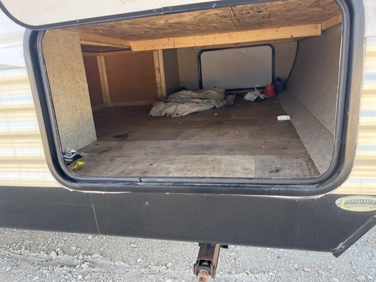 l2--2016-kz-sportsman-travel-trailer-image-22