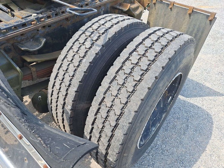 ford-l9000-image-4