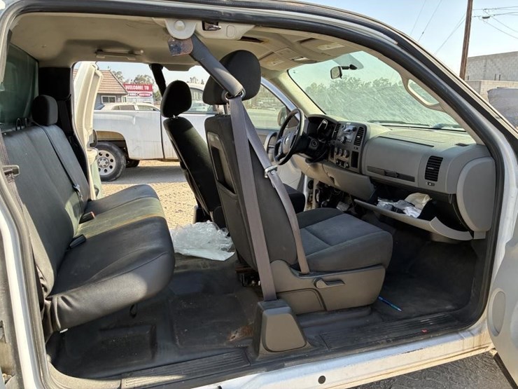 2012-chevrolet-silverado-1500-image-8