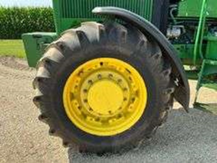 1992-john-deere-4960-image-24
