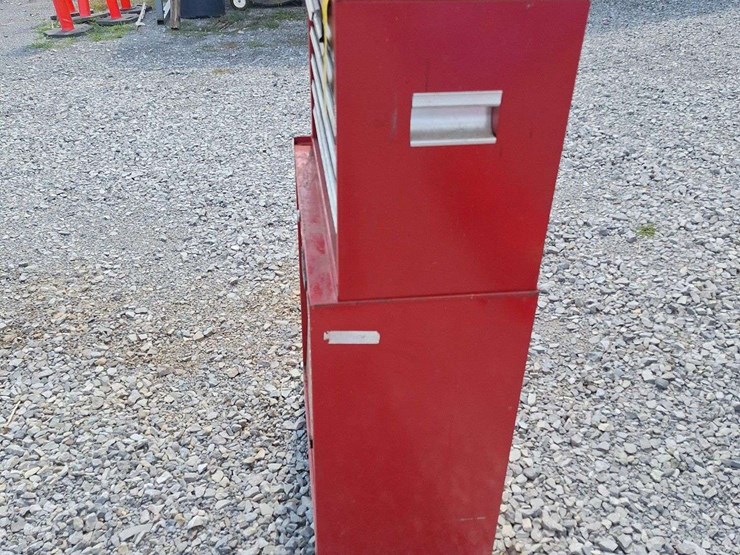 craftsman-doublestack-toolbox-with-misc-tools-image-3