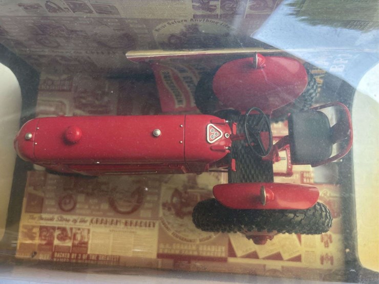 1/16-1937-graham-bradley-row-crop-tractor-dcp-image-6