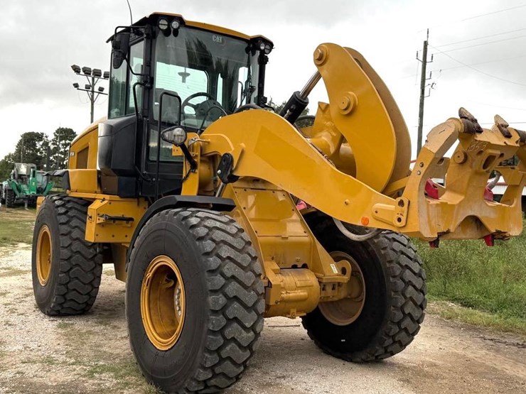 2021-caterpillar-926m-image-7