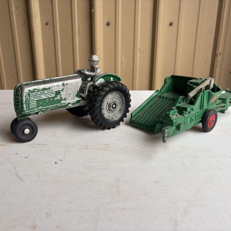 (2) 1/16 Oliver Tractor and Baler Slik