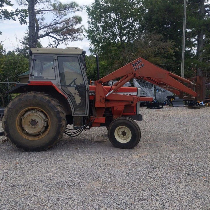 MASSEY-FERGUSON 390T