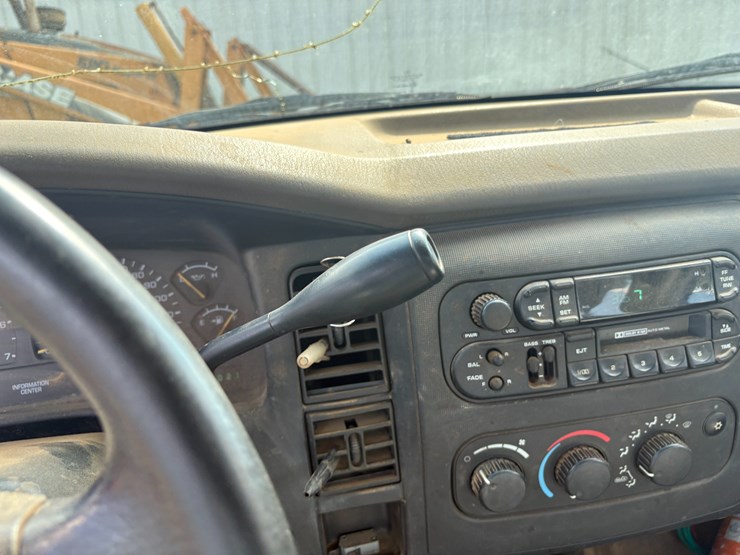 2001-dodge-dakota-image-42