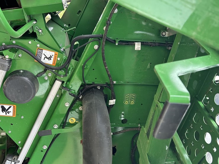 2024-john-deere-s790-image-40