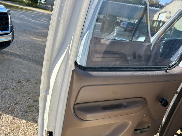 1997-ford-f350-image-21
