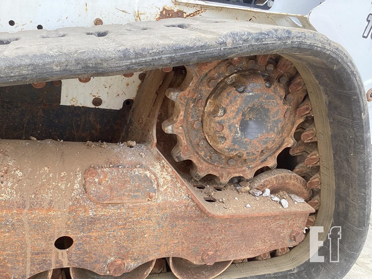 2019-bobcat-t595-image-12