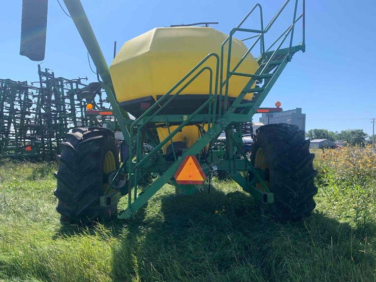 john-deere-1820-image-14