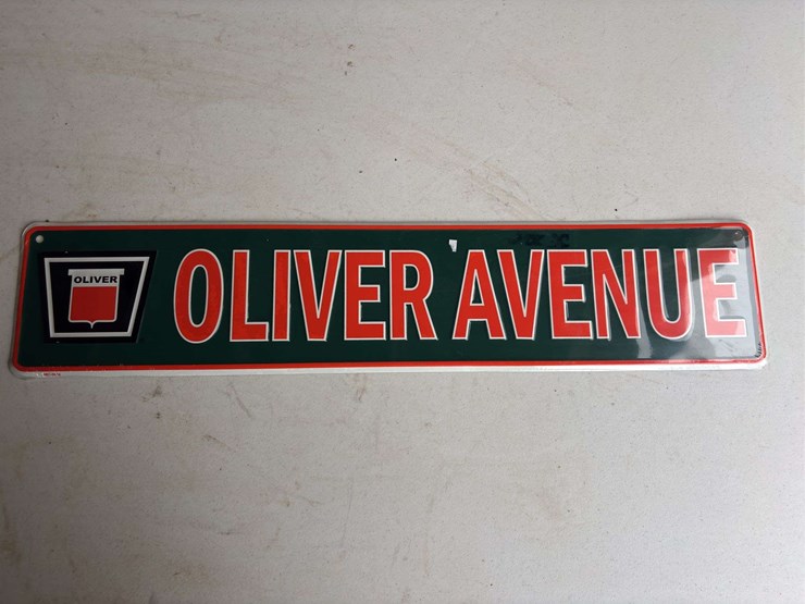 oliver-lights,-sign,-and-mini-wagon-image-5