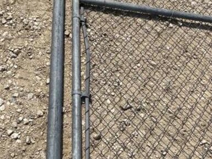 l3---chain-link-gate-image-2