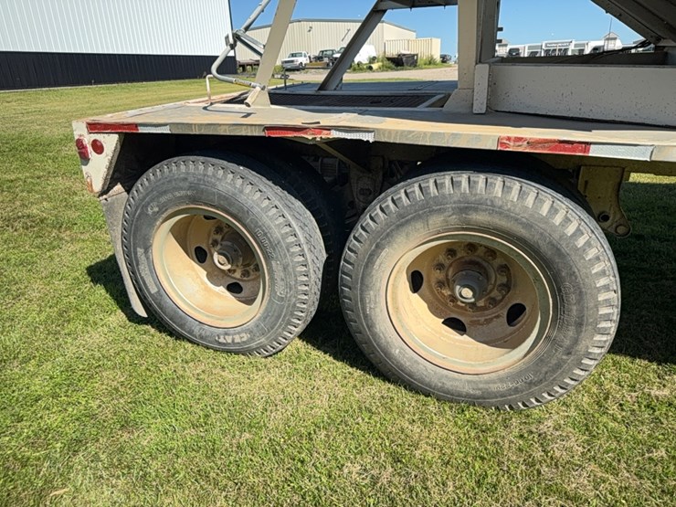 grain-hopper-trailer,-steel-frame-w/-aluminum-hoppers,-new-hopper-bearings,-roll-tarp,-homemade,-**title**-image-6