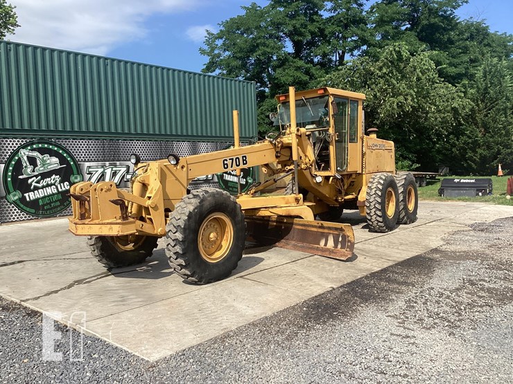 1988-deere-670b-image-8