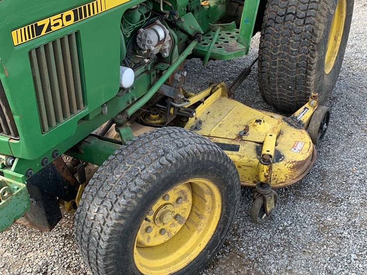 john-deere-750-image-1