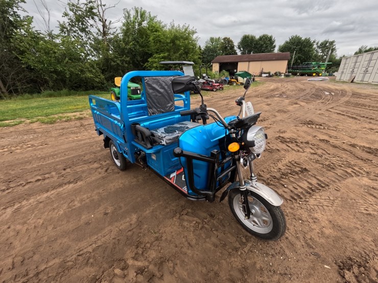 #4650-•-iret13-electric-tricycle-image-1