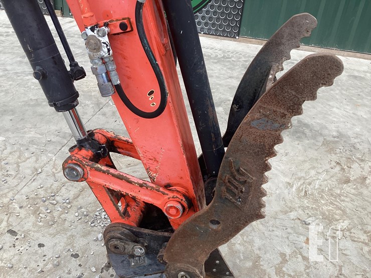 2019-kubota-u55-4-image-11