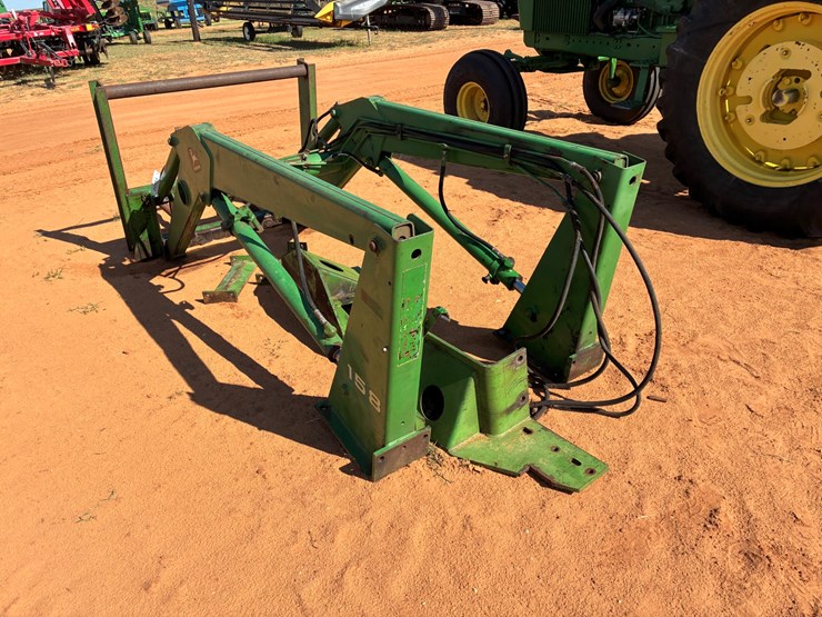 john-deere-158-image-4