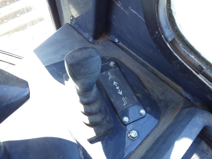 2021-deere-550k-image-36