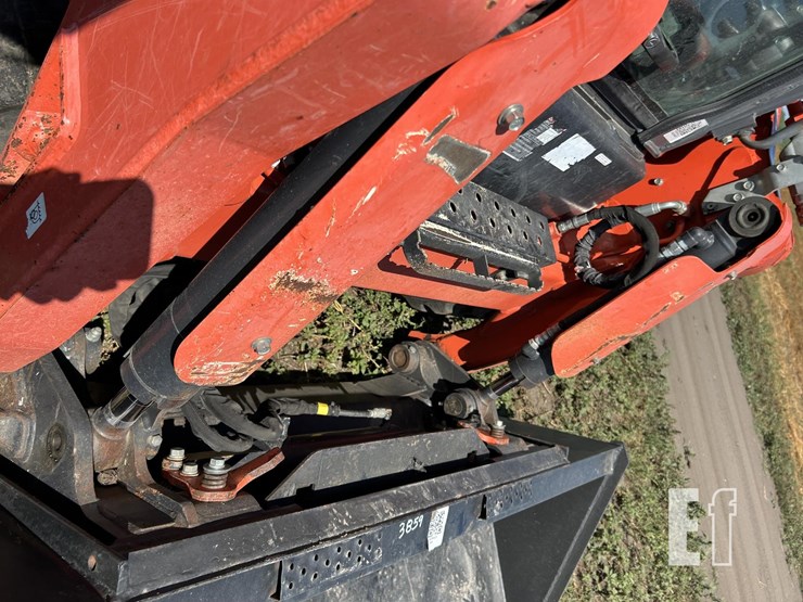 2021-kubota-svl97-2-image-29