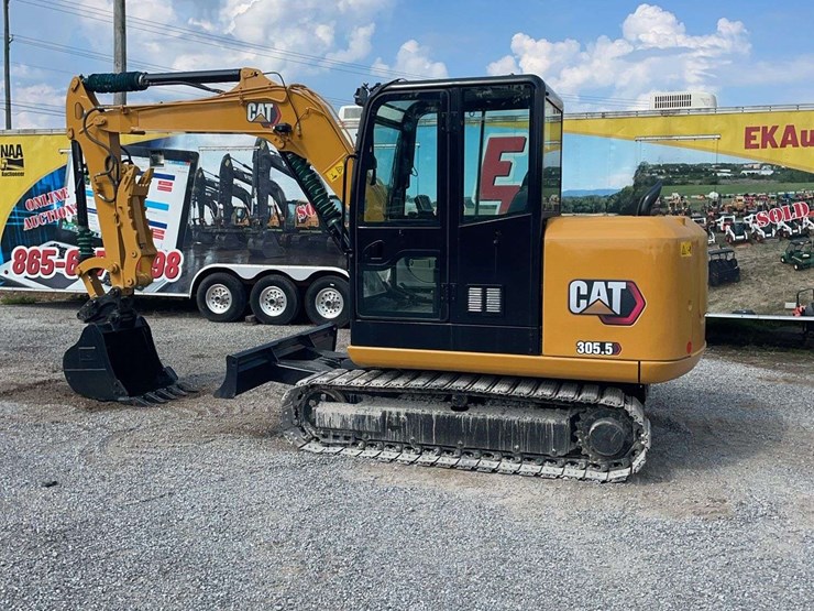 2021-caterpillar-305.5-image-4