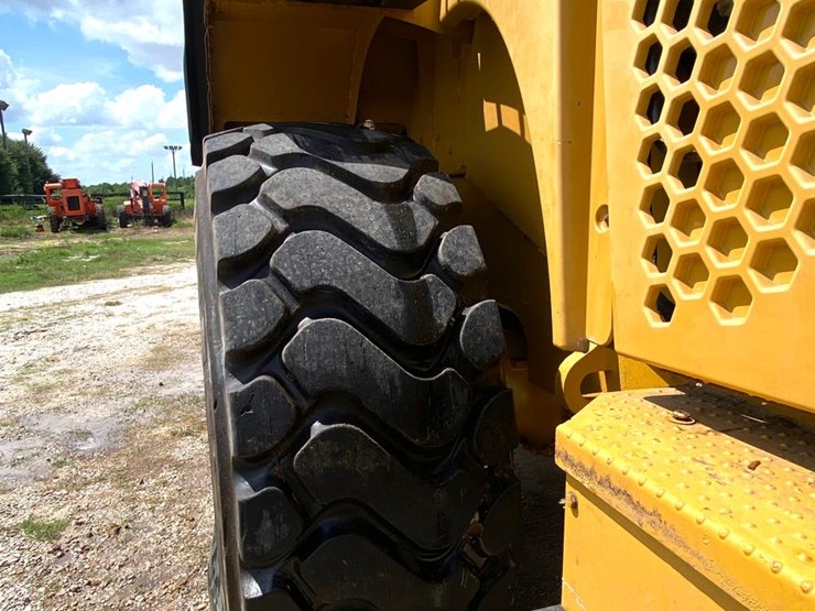 2015-caterpillar-966m-image-25