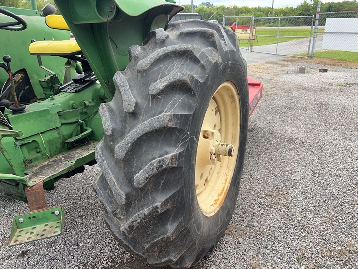 john-deere-2630-image-11