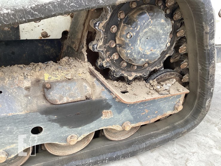 2019-bobcat-t595-image-11