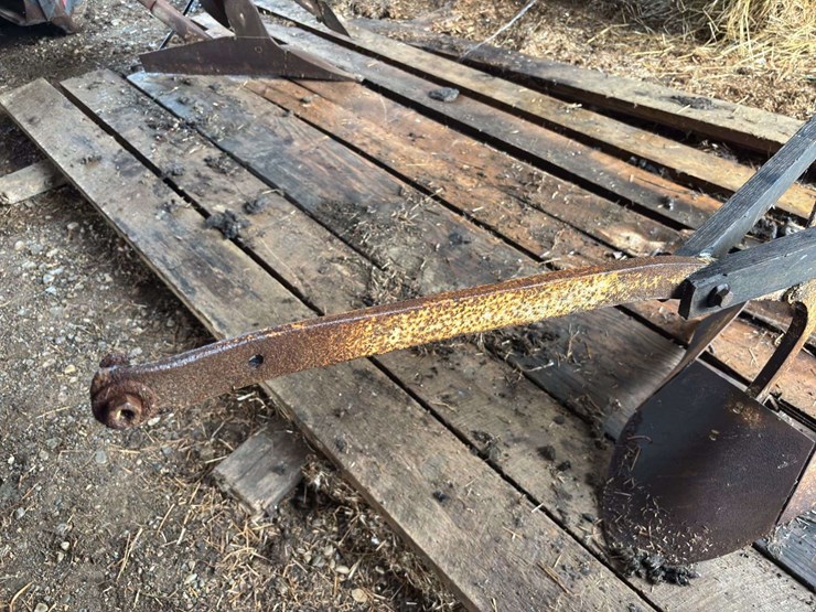 adjustable-walking-potato-plow-image-19