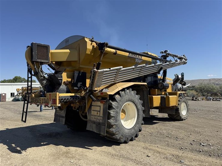 2005-john-deere-70-image-5