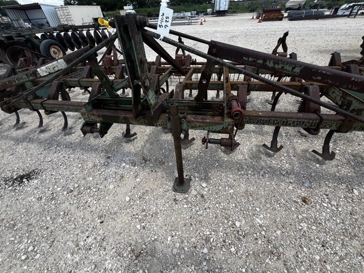 john-deere-1010-image-10