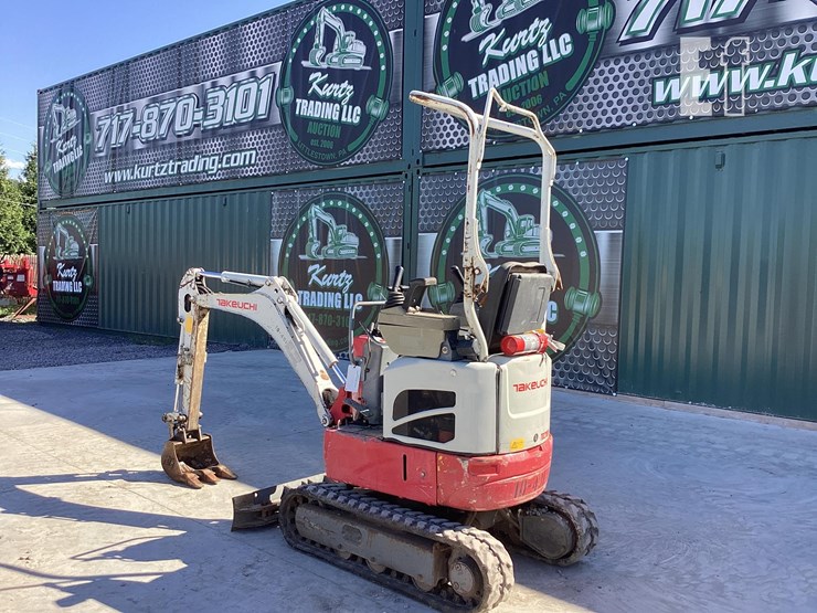 2018-takeuchi-tb210r-image-2