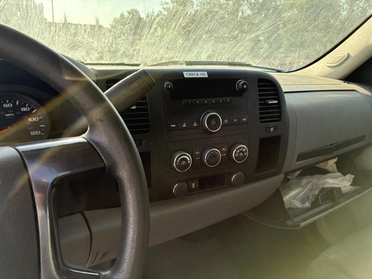 2012-chevrolet-silverado-1500-image-10
