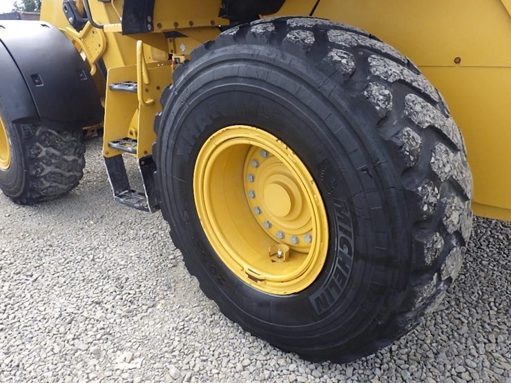 2018-caterpillar-938m-image-35