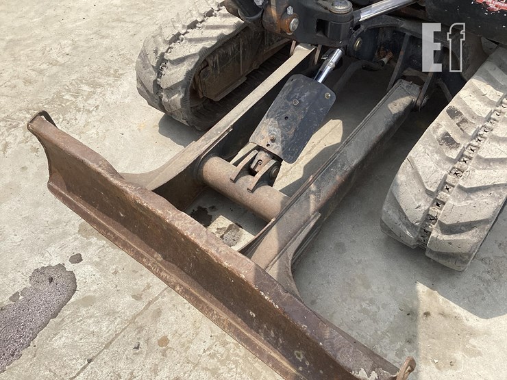 2014-bobcat-e32-image-9