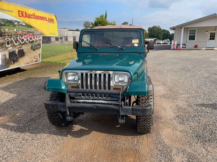 1994-jeep-wrangler-image-4