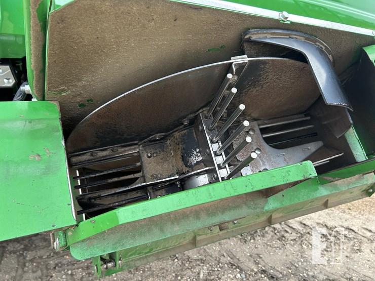2024-john-deere-s790-image-26