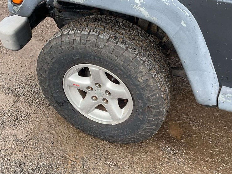 1998-jeep-wrangler-image-13