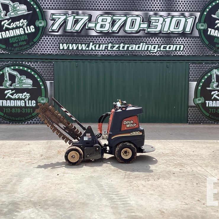 2009 DITCH WITCH R300